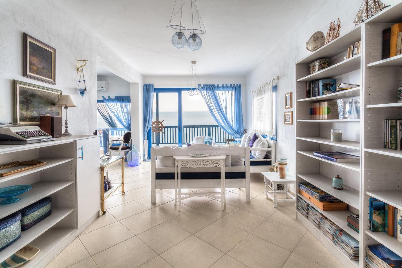 Navy Greece Villa With Swimming Pool & Sea View Makrygialos Exterior photo